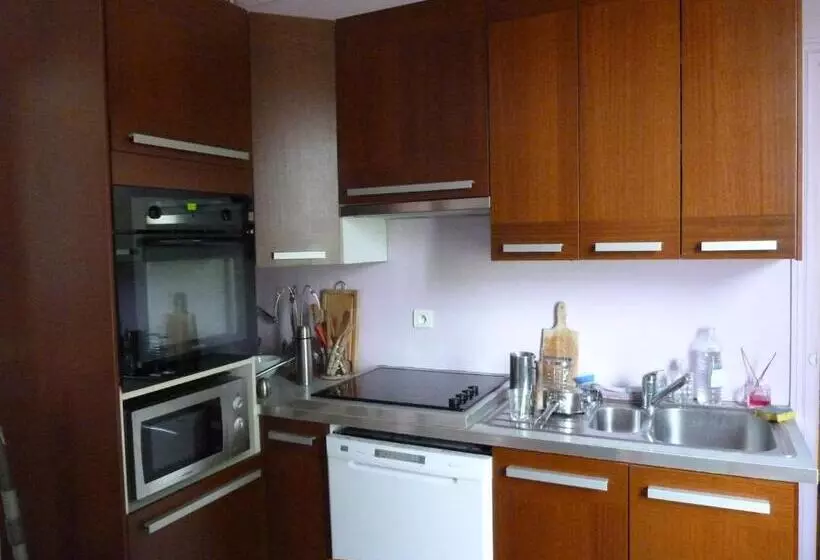 Aamiaismajoitus (B&B) Maison Des Peupliers