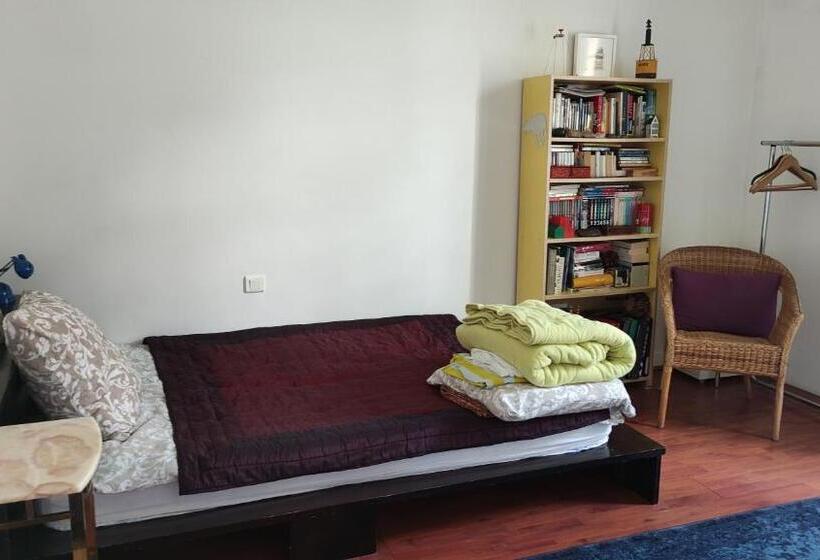 تختخواب و صبحانه Maison Des Peupliers