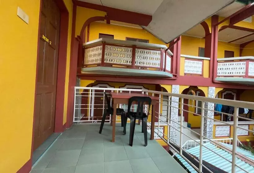 ベッドアンドブレックファースト Manalo S Lodge And Restaurant