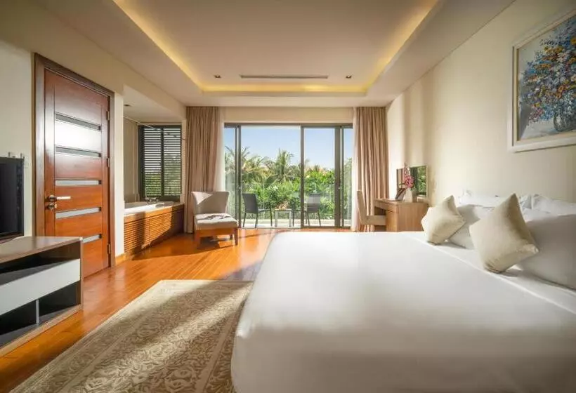 Blue Sky & Villas Beach Resort