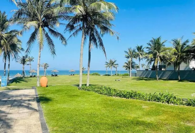 Blue Sky & Villas Beach Resort