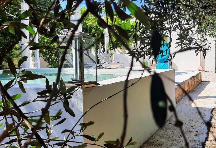 Casa Trullo Bianco: Casa Vicino