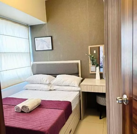 Edwards Bed 3