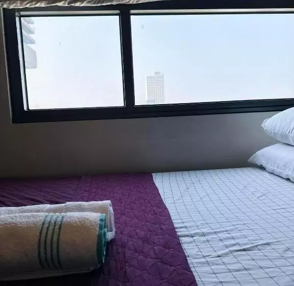 Edwards Bed 3