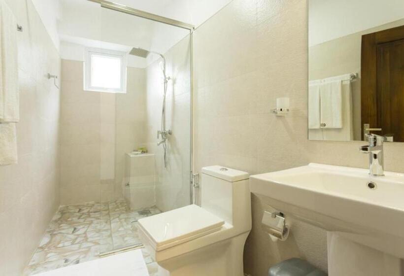 Hotell 360 Lake View