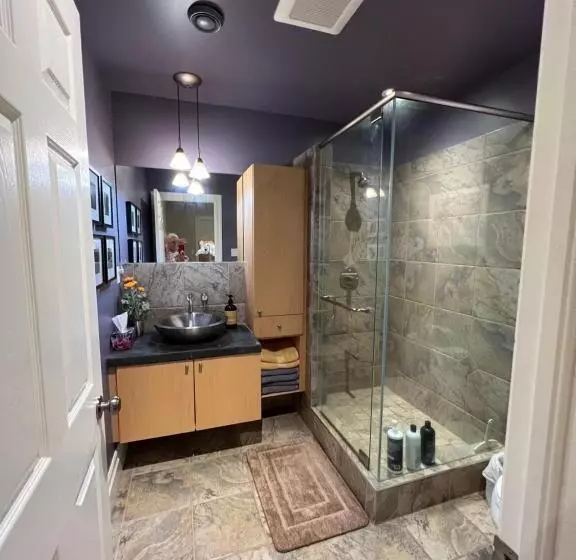 ホテル Farmhouse Apartment Guelph Elora