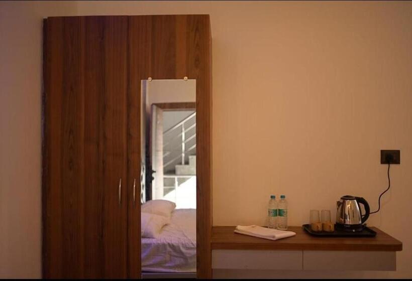 Hotel Kapila Inn Ranjangaon