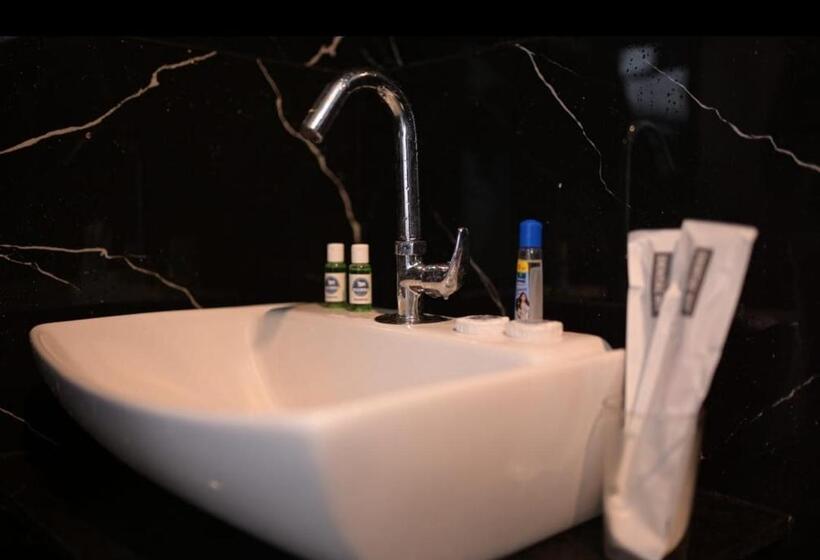 Hotel Kapila Inn Ranjangaon