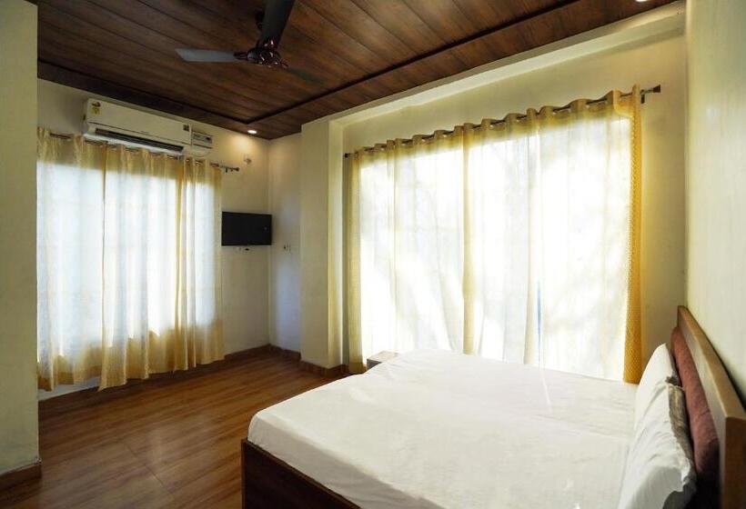 호텔 Oyo 82038 R G Farm House