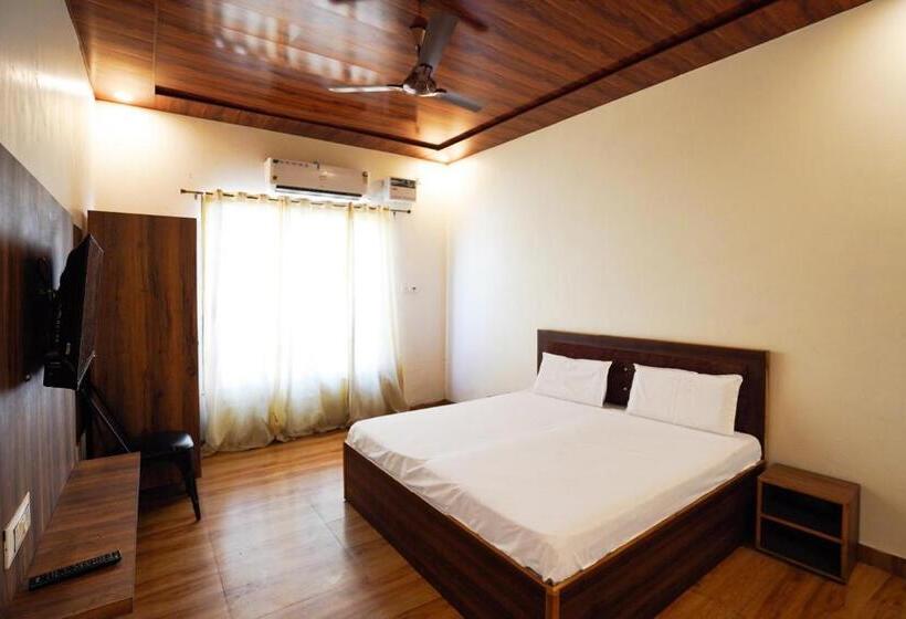 호텔 Oyo 82038 R G Farm House