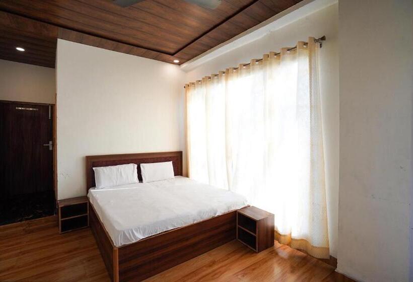 호텔 Oyo 82038 R G Farm House