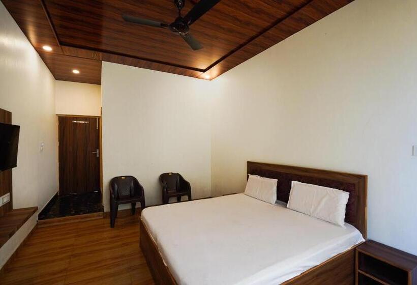 호텔 Oyo 82038 R G Farm House