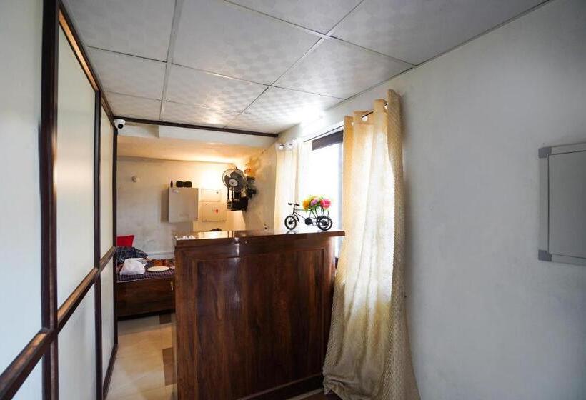 호텔 Oyo 82038 R G Farm House