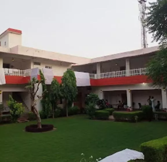 ホテル Prince Tourist Lodge,fatehpur Sikri