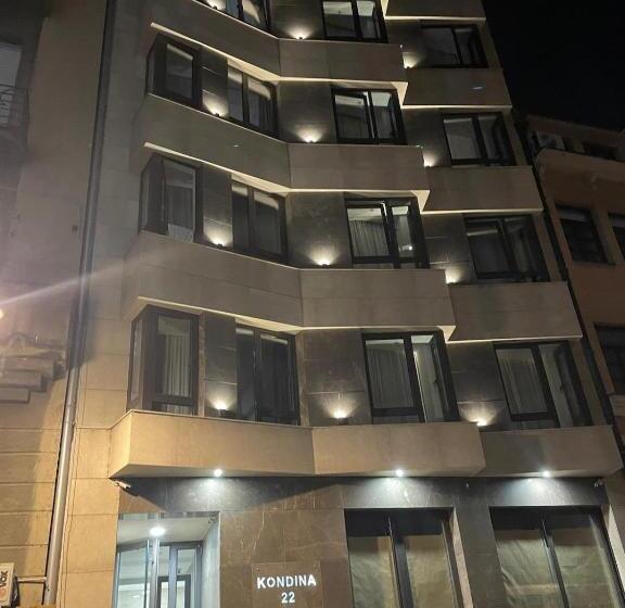 Kondina Suites