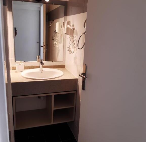 Manbana 320 Residence Kawann