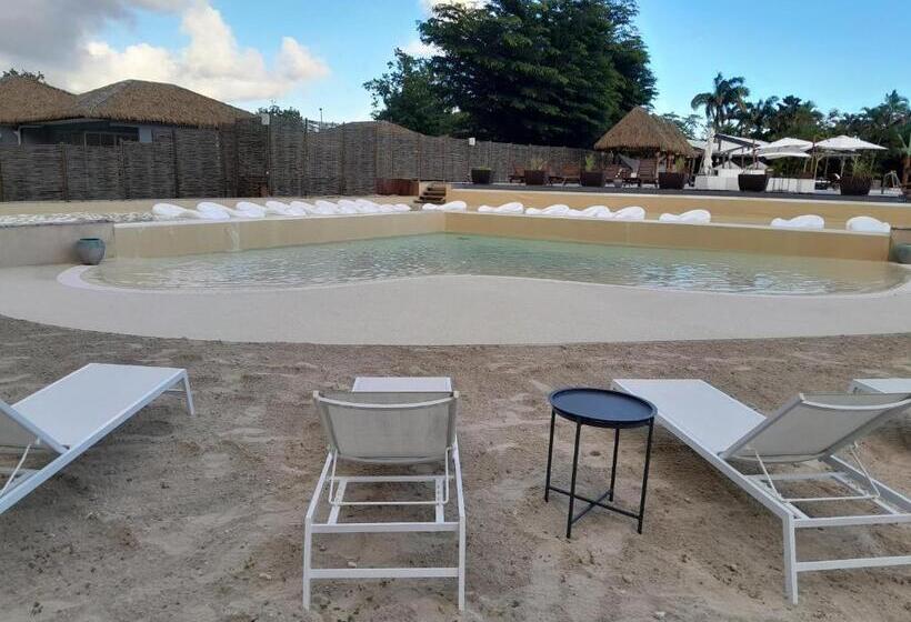 Manbana 320 Residence Kawann