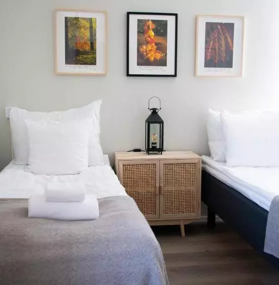 Nuutajärven Kylähotelli 1793