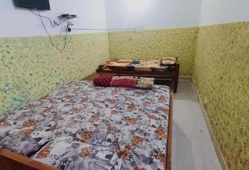 פנסיון Classic Guest House