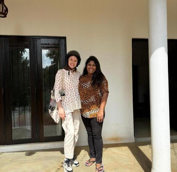 פנסיון Fairline Gardens Hiriketiya