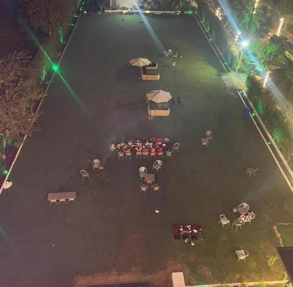 بنسيون Priyamvada Family Homestay