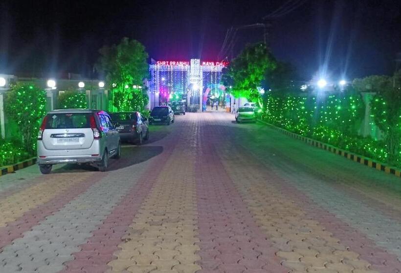 بنسيون Priyamvada Family Homestay