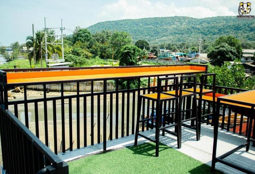 استراحتگاه Limlay House Trat