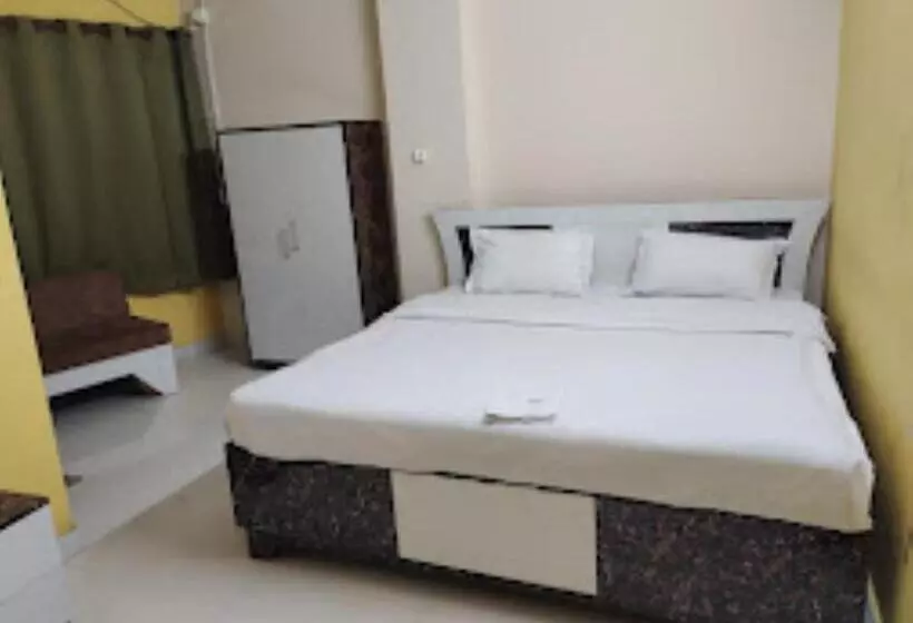 Sawkmie Hotel , Guwahati