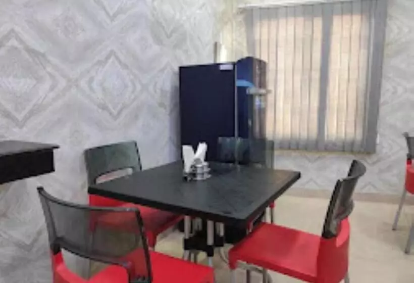 Sawkmie Hotel , Guwahati