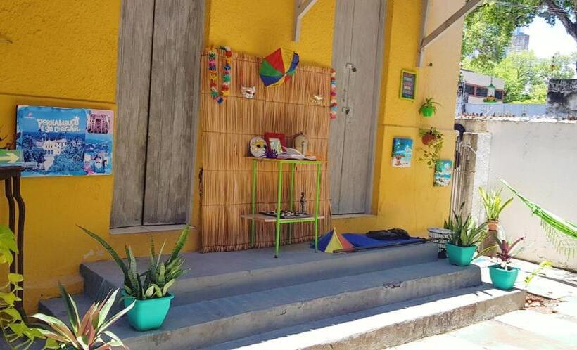 هاستل Acero Lar