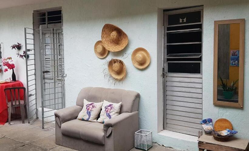 هاستل Acero Lar