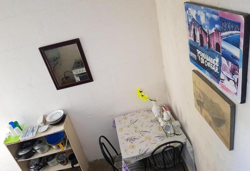 هاستل Acero Lar