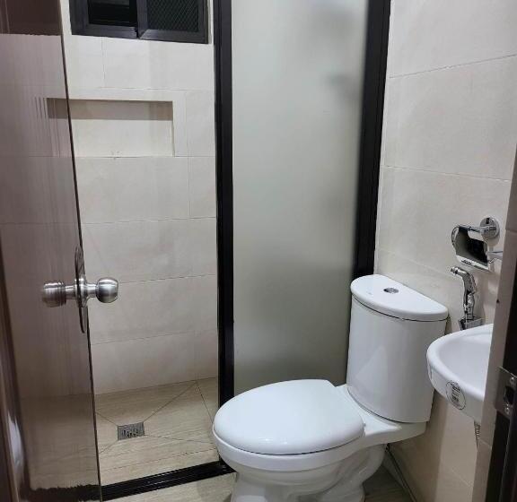 Hostel Dormitory Near Sm And S And R