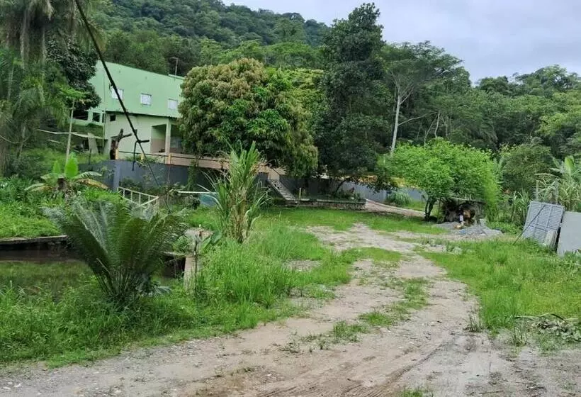 ユースホステル Pousada Sítio Santa Rita