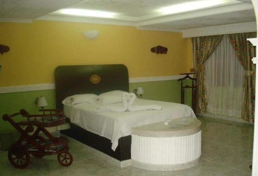 Aparta Hotel Plenitud