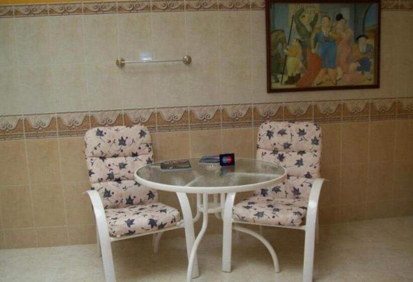 Aparta Hotel Plenitud