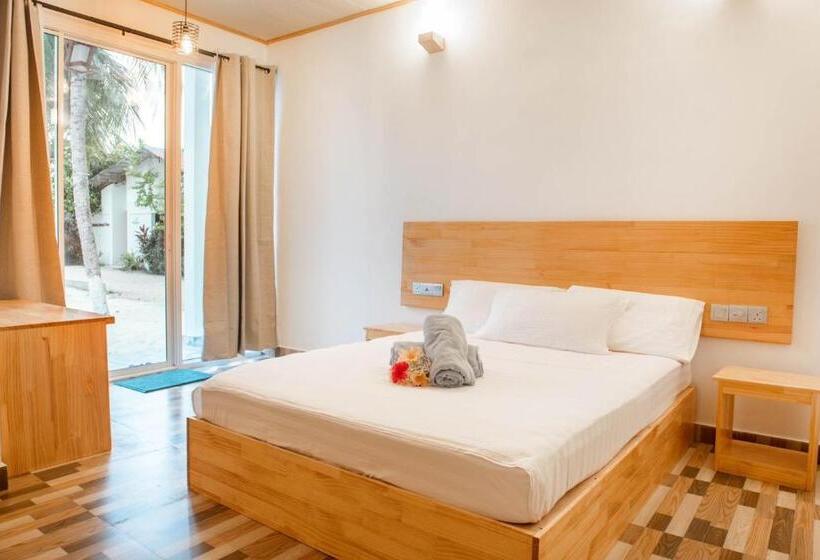 هتل Fulidhoo Hathaa Retreat