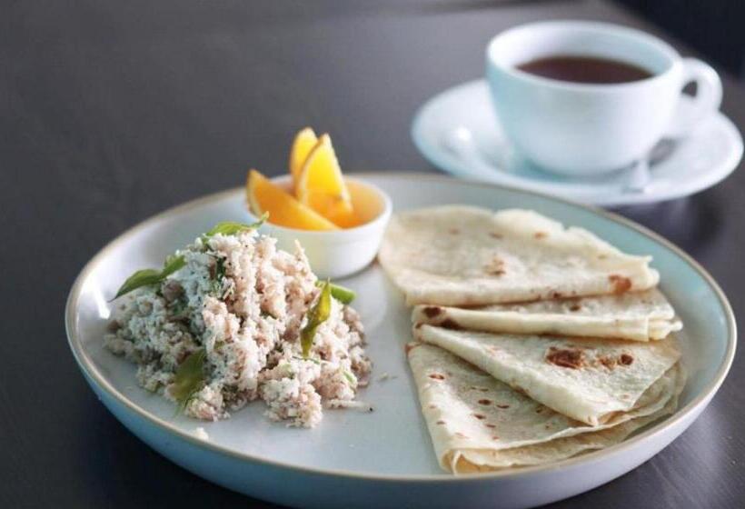 هتل Fulidhoo Hathaa Retreat