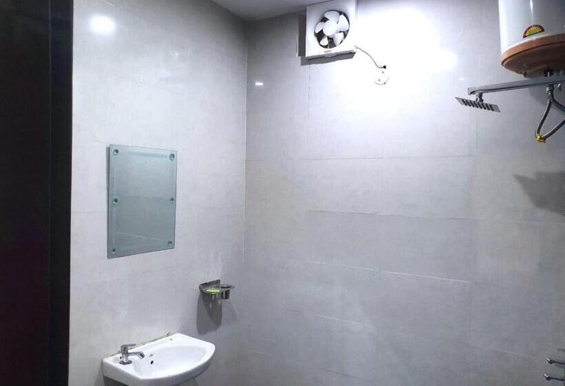 Hotelli Grand Park, Zirakpur