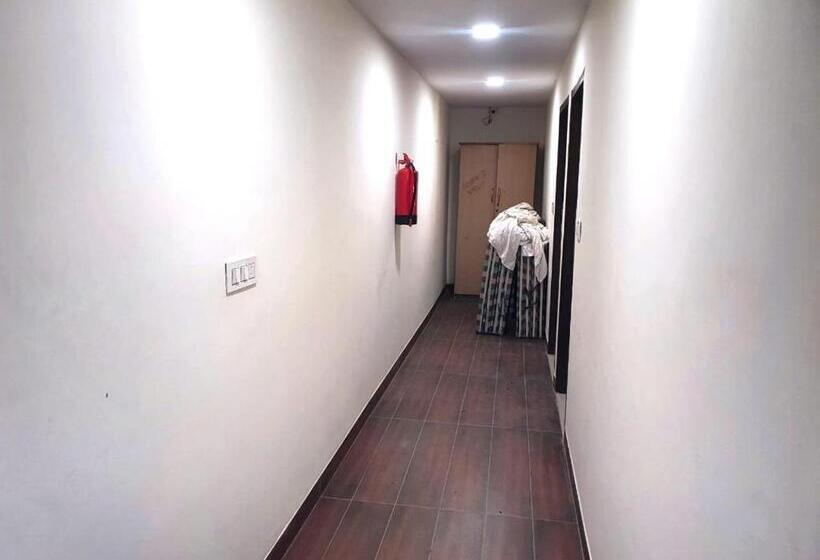 Hotelli Grand Park, Zirakpur