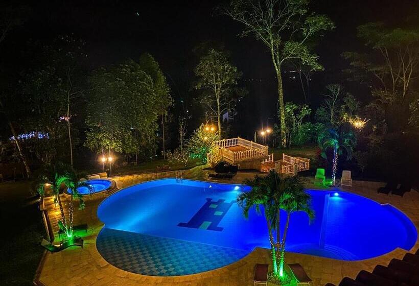 Hotel Kamelot Colonial