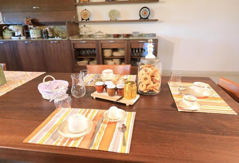 ホテル La Valle Delle Rose