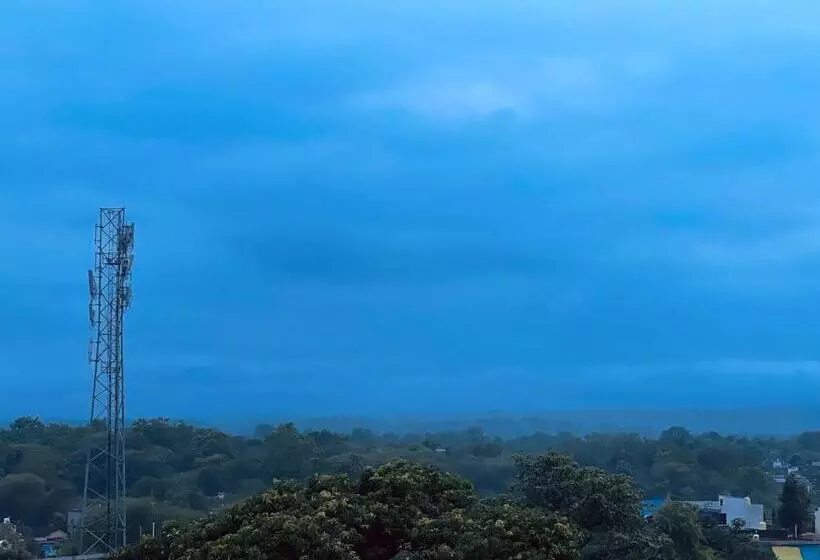 ホテル The Grand Narmada