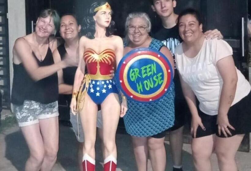 پانسیون Hostal Green House