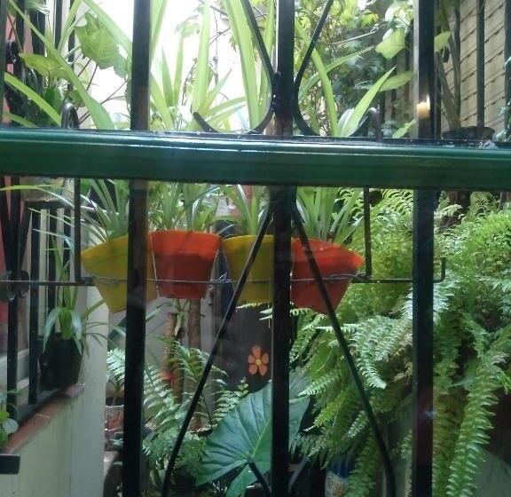 پانسیون Hostal Green House