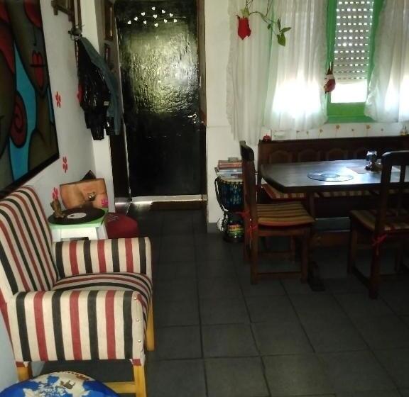 پانسیون Hostal Green House