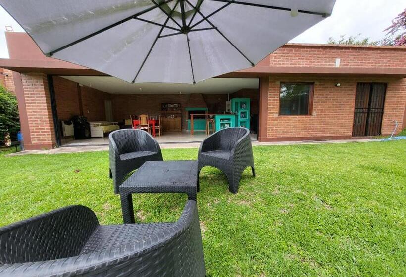 פנסיון Las Pircas 182