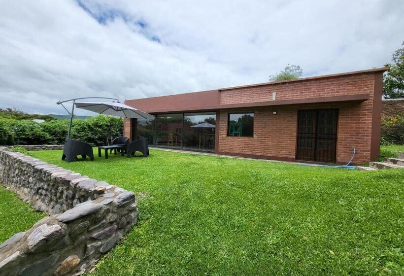 פנסיון Las Pircas 182