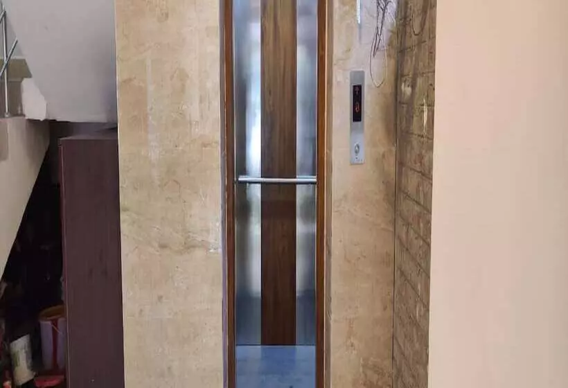 پانسیون Yoga Inn