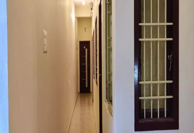 پانسیون Yoga Inn